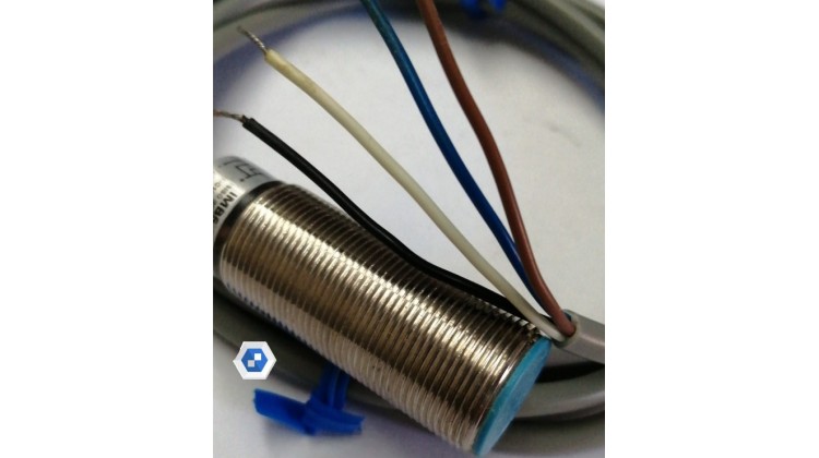 NPN-NC+NO-4 Telli M18 İndüktif sensör."Kablolu" 5mm
