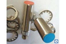 PNP-NO 3 wire M18 inductive sensor. with connector , 5 mm